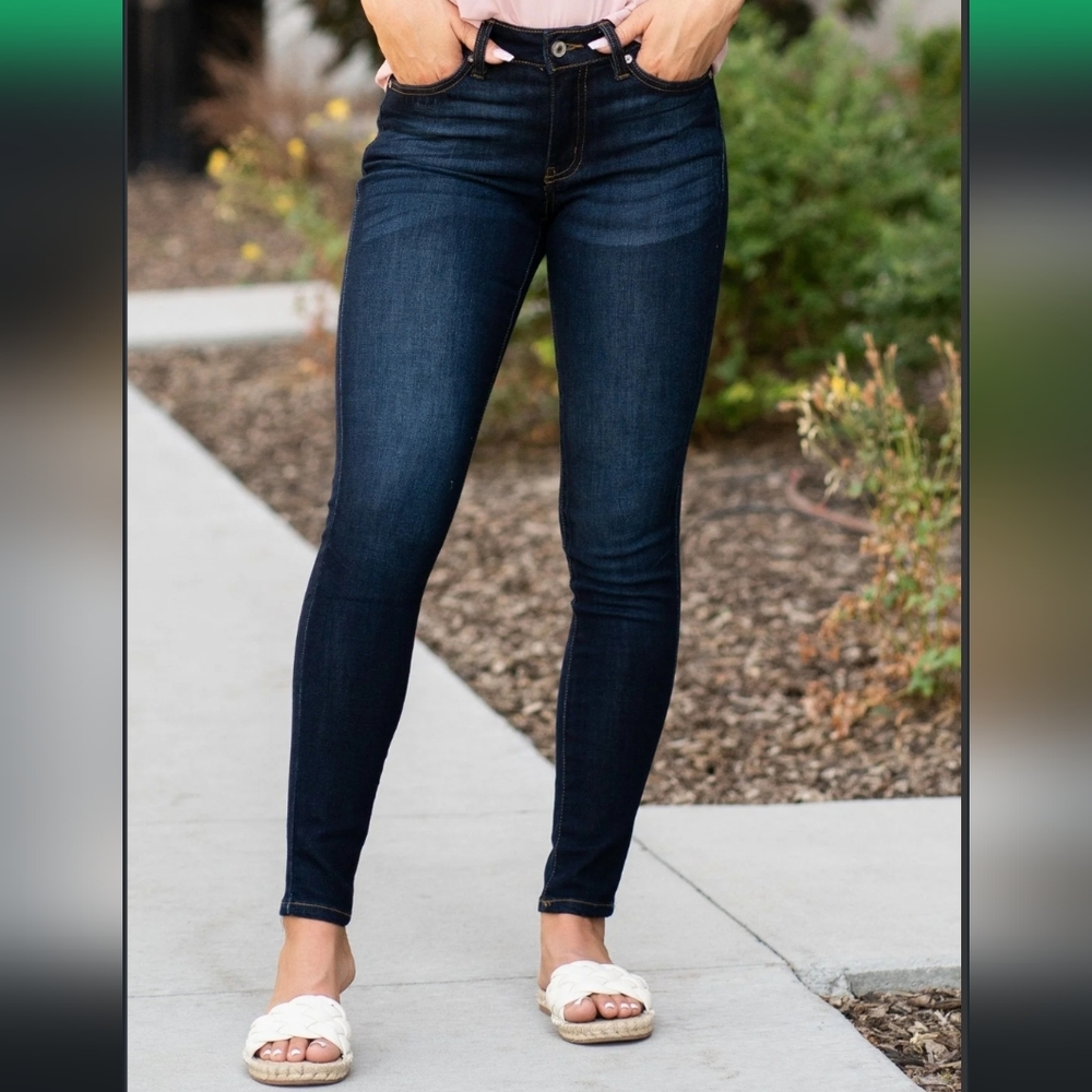 KANCAN High Rise Skinny Stretch Jean Size 28